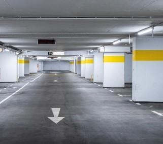 OP 711000007800 LED LÁMPATEST 38W 5700LM 4000K IP66 IK08 120° HACCP 5 ÉV SZÜRKE