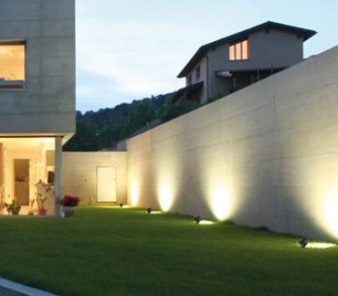 OP 709000027000 LED SPOT FÉNYVETŐ 8W 600LM 3000K 36° FORGATHATÓ 180° IP66/IK07 FEKETE 5ÉV